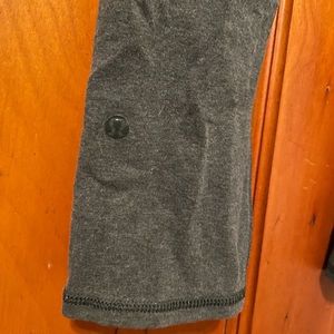 Lululemon Size 10 Gray/Green Leggings
